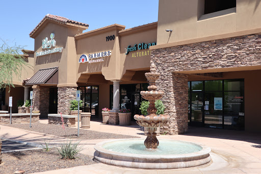 Dry Cleaner «Fresh Cleaners», reviews and photos, 1900 W Germann Rd, Chandler, AZ 85286, USA