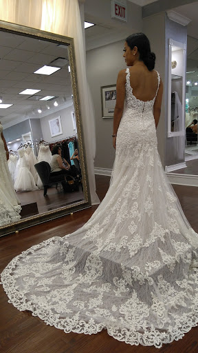 Bridal Shop «Bella Bianca Bridal», reviews and photos, 17W527 E Roosevelt Rd, Oakbrook Terrace, IL 60181, USA
