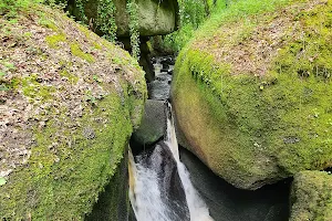 Le Gouffre de Huelgoat image