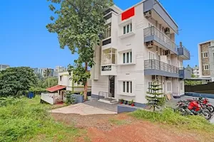 FabHotel Majestic Abode Inn - Hotel in Kakkanad image