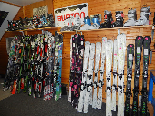 Ski Shop «Cabin Craft Snowboard & Ski Shop», reviews and photos, 2 Main St, Spring Mt, PA 19478, USA