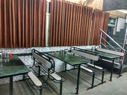 Naaz Family Restaurant, नाज फैमिल� - Jamia Masjid Railway Station Aurangabad, Railway Station Rd, near Railway station, Ayodhya Nagari, Padampura, Aurangabad, Maharashtra 431001, India