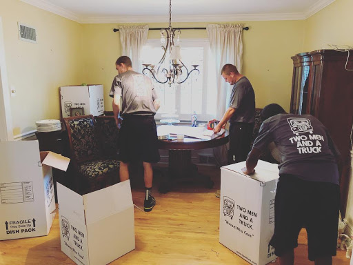 Moving and Storage Service «Two Men and a Truck», reviews and photos, 690 Commerce Dr #140, Woodbury, MN 55125, USA