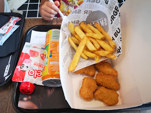 Photo n°29 de Black & White Burger Annemasse à Annemasse ()