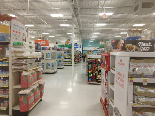 Pet Supply Store «PetSmart», reviews and photos, 1550 Butterfield Rd, Downers Grove, IL 60515, USA