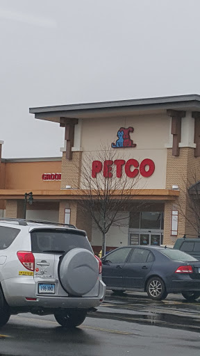 Petco Animal Supplies, 390 Universal Dr N, North Haven, CT 06473, USA, 