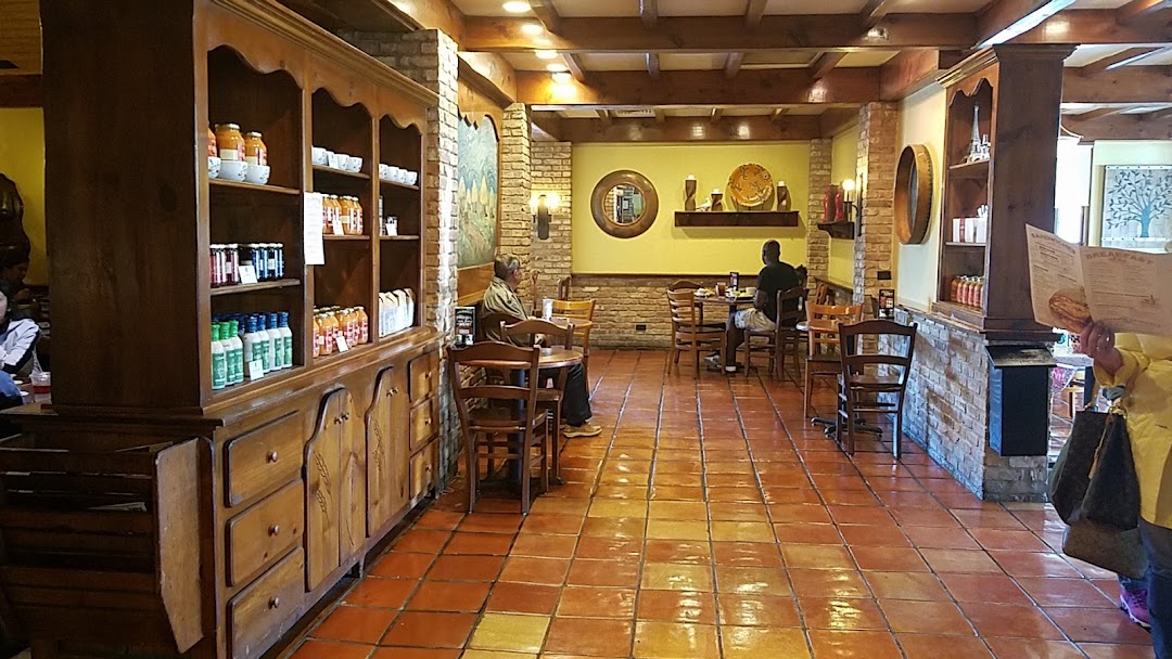 la Madeleine French Bakery & Cafe Alamo Heights