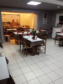 Atmosphère du Restaurant Le Lusitalien à Chaintreaux - n°14