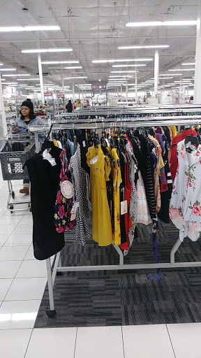 Clothing Store «Burlington Coat Factory», reviews and photos, 800 Barnum Avenue Cutoff, Stratford, CT 06614, USA