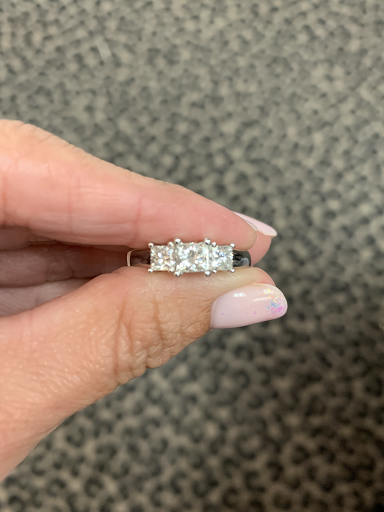 Jewelry Store «J & L Jewelry», reviews and photos, 1823 Ximeno Ave, Long Beach, CA 90815, USA