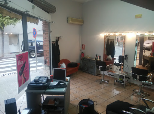 Ad Maiora Estilistas Selina López en Gavà, Barcelona