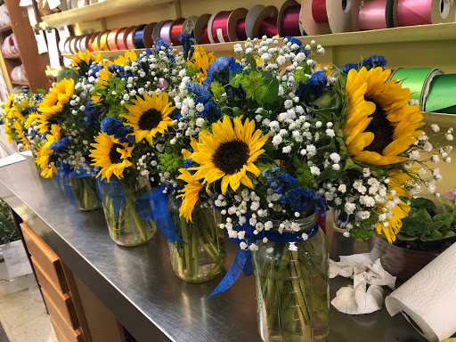 Florist «Sweet William & Thyme», reviews and photos, 19 E Railroad Ave, Jamesburg, NJ 08831, USA