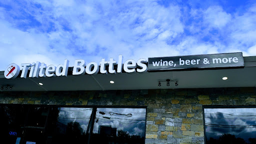 Wine Store «West Side Wines & Spirits», reviews and photos, 10 Raymond Rd, West Hartford, CT 06107, USA