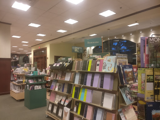 Book Store «Barnes & Noble», reviews and photos, 20 Hatton Pl, Hilton Head Island, SC 29926, USA