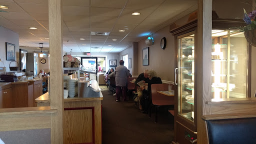 Grocery Store «Dutch-Way Farm Market - Schaefferstown», reviews and photos, 2495 Stiegel Pike, Schaefferstown, PA 17088, USA