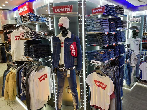 FERRY JEANS MAGASIN DE VÊTEMENTS