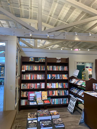 Book Store «Garden District Book Shop», reviews and photos, 2727 Prytania St, New Orleans, LA 70130, USA