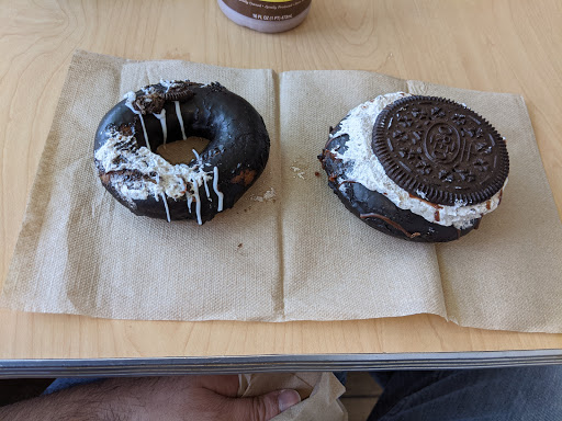 Donut Shop «Krispy Kreme South Charleston», reviews and photos, 42 Riverwalk Plaza McCorkle Ave, South Charleston, WV 25303, USA