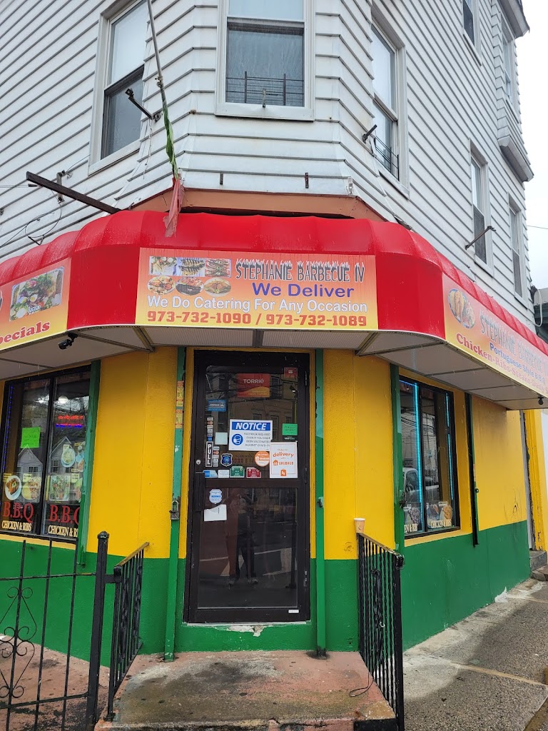 Stephanie's Barbecue IV 07107
