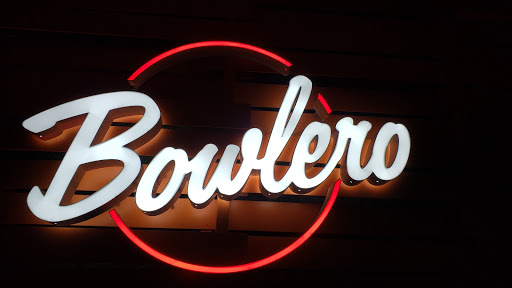 Bowling Alley «Bowlmor Pasadena», reviews and photos, 3545 E Foothill Blvd, Pasadena, CA 91107, USA