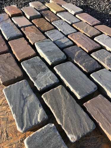 Comments and reviews of Sandstone Supplies UK Yard