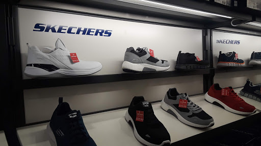 SKECHERS Warehouse Outlet image 10