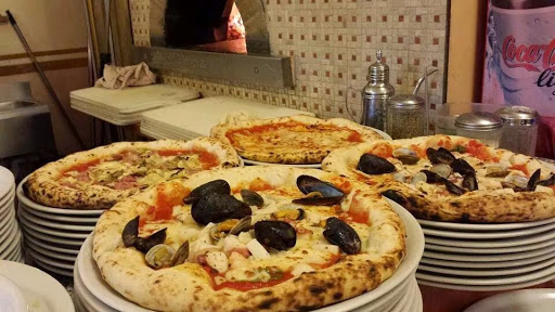 Pizzeria LAltro Vesuvio in Modena, Provincia di Modena