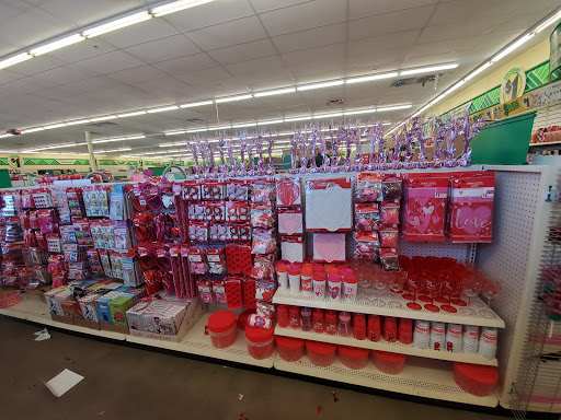 Shopping Mall «Shops at Vineyard Village», reviews and photos, 2800 Texas 121 Business, Euless, TX 76039, USA