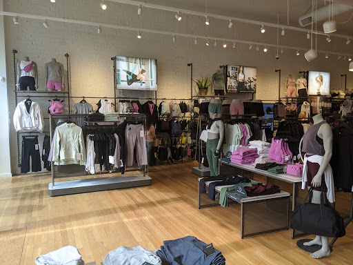 Sportswear Store «lululemon», reviews and photos, 334 N Beverly Dr, Beverly Hills, CA 90210, USA