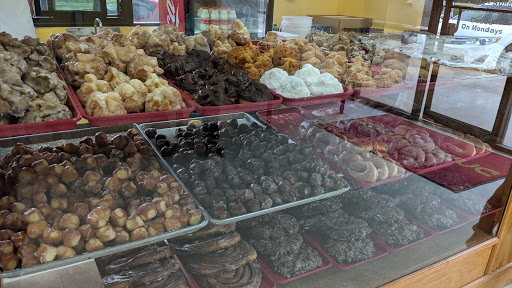 Donut Shop «Donut King», reviews and photos, 1660 Girod St, Mandeville, LA 70448, USA