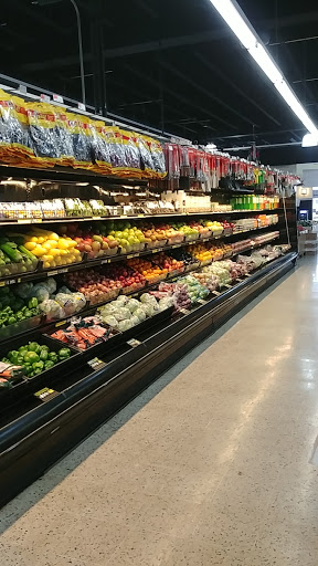 Grocery Store «Bravo Supermarkets», reviews and photos, 2668 Tamiami Trail E, Naples, FL 34112, USA