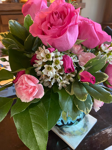 Florist «Alfa Flower Shop», reviews and photos, 7001 W North Ave, Wauwatosa, WI 53213, USA