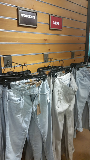 Shopping Mall «Liberty Village Outlet Marketplace», reviews and photos, 1 Church St, Flemington, NJ 08822, USA