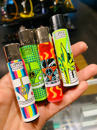 Tobacco Shop «Kush Cloud Smoke Shop», reviews and photos, 2118 W Busch Blvd, Tampa, FL 33612, USA