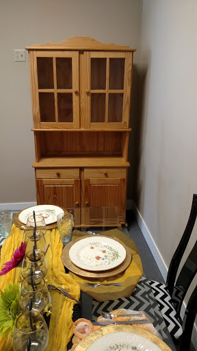 Boutique «Waters Edge Boutique», reviews and photos, 108 W Savidge St, Spring Lake, MI 49456, USA