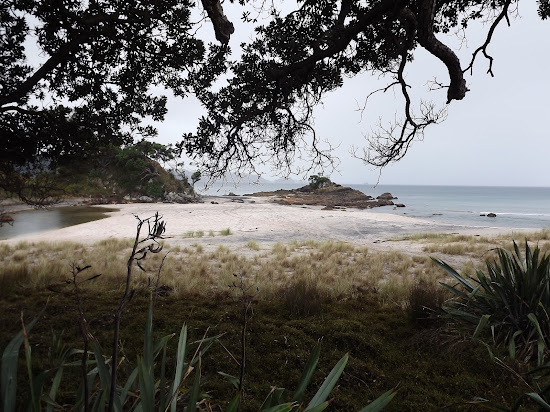WhauWhau Beach