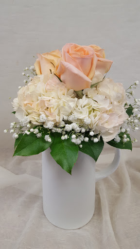 Florist «Foti Flowers At Yuess Gardens», reviews and photos, 406 3rd St, Newburgh, NY 12550, USA