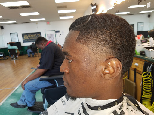 Barber Shop «Bess Cuts Barber Shop», reviews and photos, 4604 W Market St # 108, Greensboro, NC 27407, USA