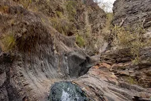 Aguas Termales de Tapacarí - Incuyo y Churo image