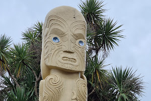 Pou Pou Monument