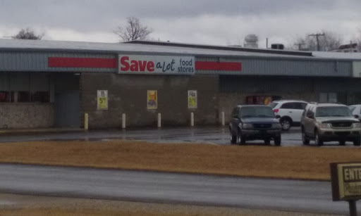 Save-A-Lot, 380 W Deerfield Rd, Union City, IN 47390, USA, 