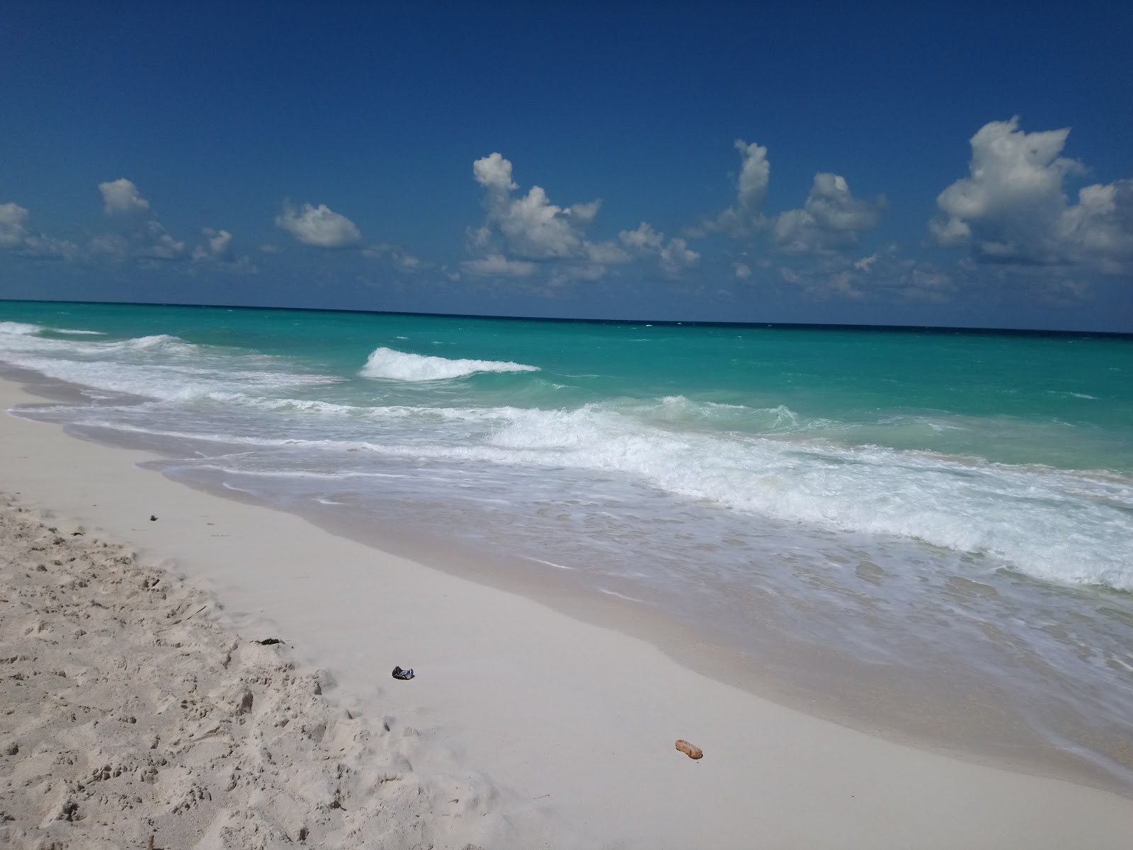 Photo de El-Shorouk Beach - endroit populaire parmi les connaisseurs de la détente