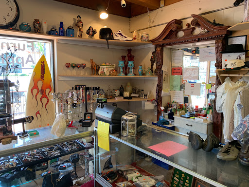 Thrift Store «La Tienda Thrift Store», reviews and photos, 510 N El Camino Real, San Clemente, CA 92672, USA