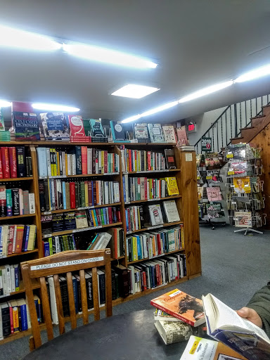 Book Store «Half Price Books», reviews and photos, 2041 Ford Pkwy, St Paul, MN 55116, USA