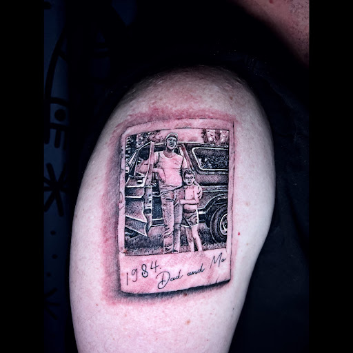 Explore worthy tattoo ideas, creative tattoo ideas in Honolulu, available at Aloha Tattoo Waikiki Hilton Hawaiian Village Rainbow Bazaar
