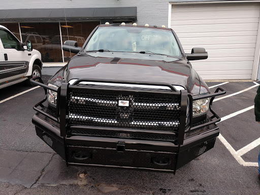 Auto Body Shop «Lovett and Sargent Body Shop», reviews and photos, 803 Woodland St, Columbia, TN 38401, USA