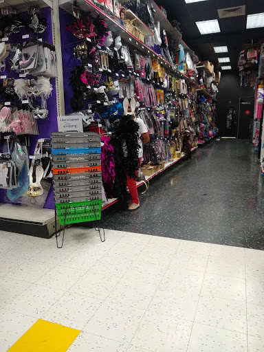 Shopping Mall «Ridgeway Shopping Center», reviews and photos, 2233 Summer St, Stamford, CT 06905, USA