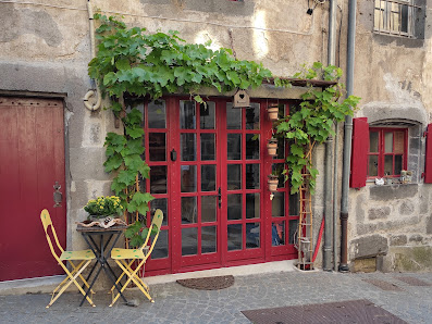 Office de tourisme de Besse 13 Rue Notre Dame, 63610 Besse-et-Saint-Anastaise, France