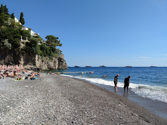 Arienzo Beach