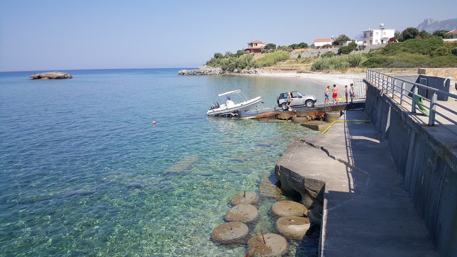 Φωτογραφία του Denizkizi beach II με επίπεδο καθαριότητας πολύ καθαρό